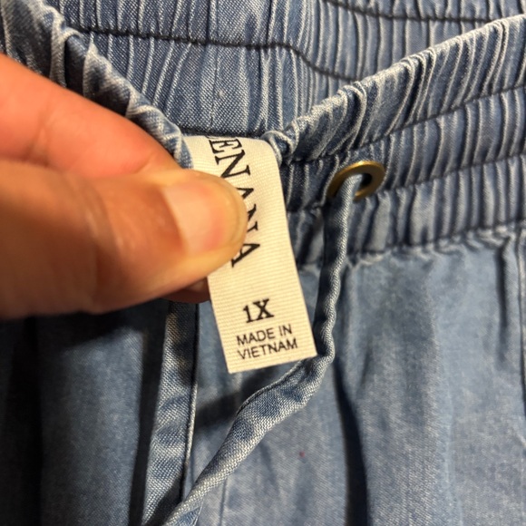 New without tag. Jean look, wide leg pants - Picture 2 of 4